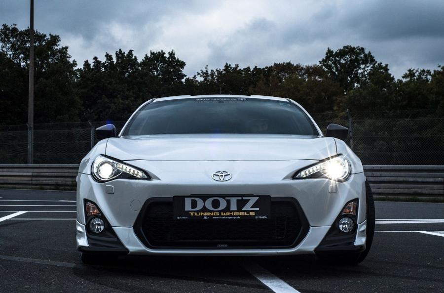  Toyota GT 86 by Dotz Shift 2014 года  (фото 5 из 9)